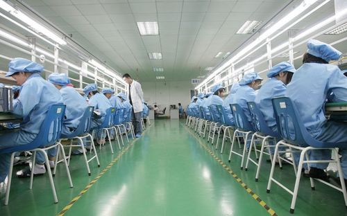 為何我國工廠紛紛搬往越南？世界工廠要開始轉移了嗎？這3點講透照明電器及配件的產業遷移